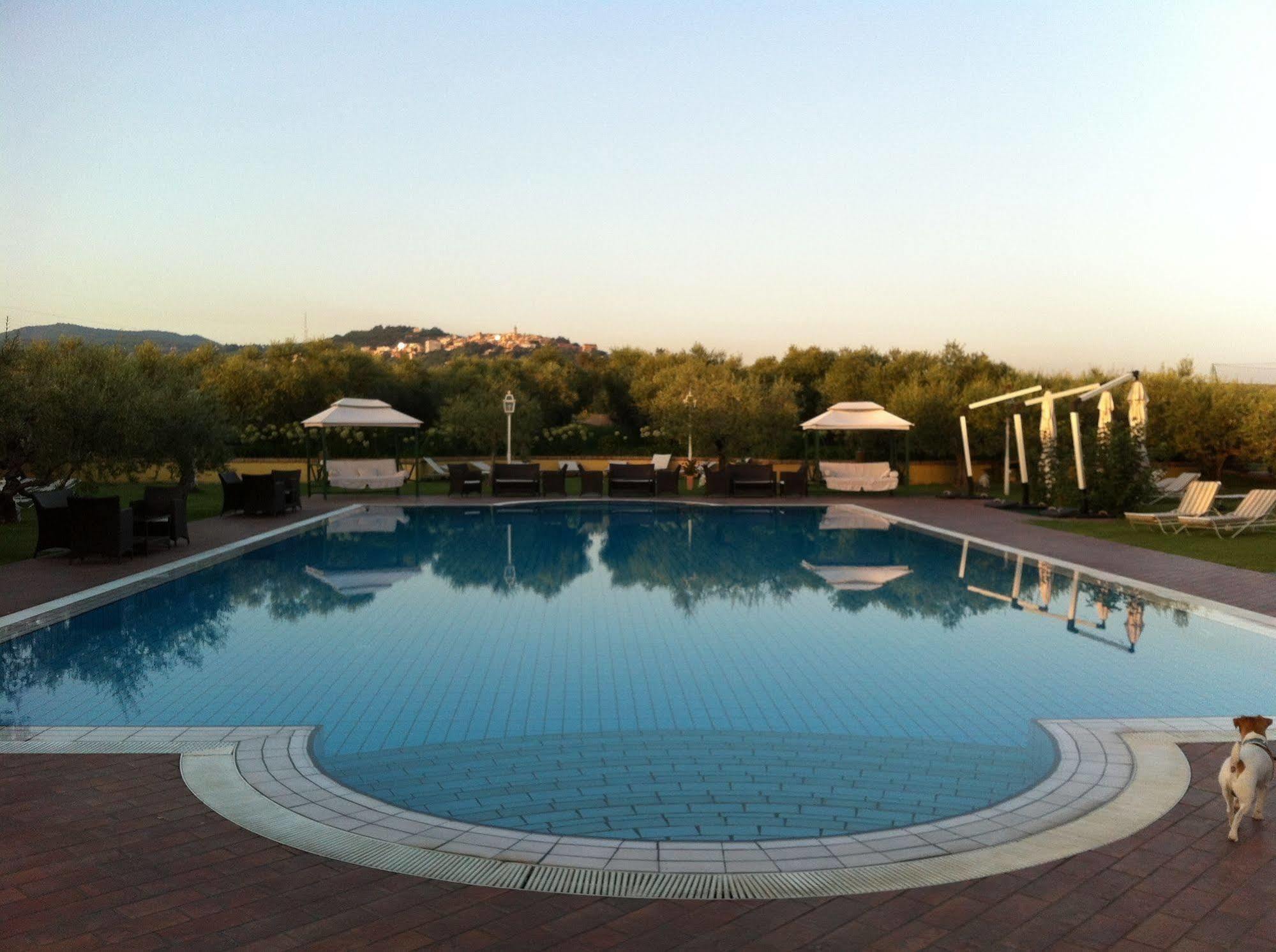 La Meridiana Sambuco  Exteriör bild